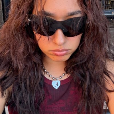 corpsebearer's profile picture. clique artist | art only: @fuckclikkie