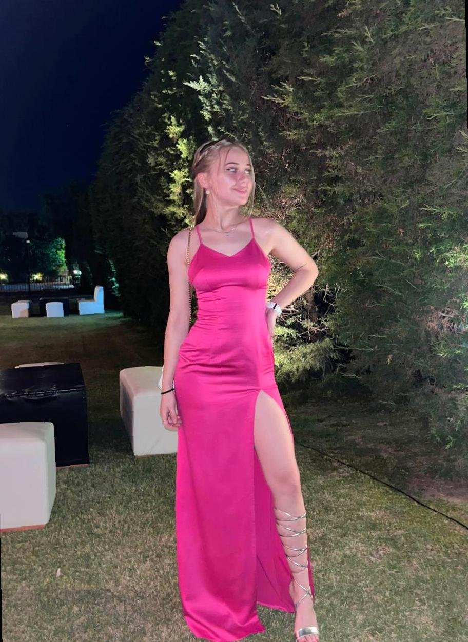 Total9jMr29h's profile picture. 21 🤍 old page cremated so i'm orbiting a cereal bowl :/ econ? wizard? messy nymph ngl 😭