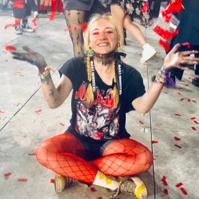 _therunandchlo's profile picture. + ~ 🌩️ 𝙘𝙚𝙧𝙚𝙗𝙧𝙖𝙡 𝙩𝙝𝙪𝙣𝙙𝙚𝙧 𝙞𝙣 𝙤𝙣𝙚-𝙬𝙖𝙮 𝙘𝙤𝙣𝙫𝙚𝙧𝙨𝙖𝙩𝙞𝙤𝙣𝙨 🎙️~ clikkie est. 2015 • THEE josh laner💋pro bandito🌼 @chlowingeyez