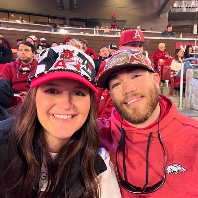 quallsd26's profile picture. delusional Razorback fan || #WPS 🐗 || #NEPats || #ForTheLou || #NewYorkForever || #stlblues