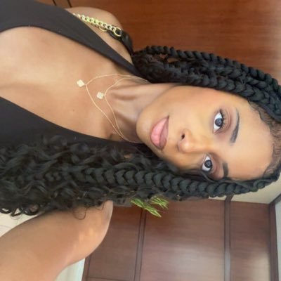 imahn111111's profile picture. brain dump and politics ✨