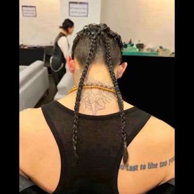 CharityWld's profile picture. Lots of BIAS but number one is still GDRAGON🐉💛 
                  
 VIP&FAM👑 
 ✨Account For Fun and Fangirling✨