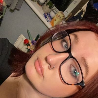 Johnmary272985's profile picture. 