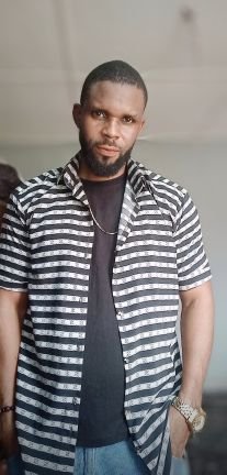 3rdking2's profile picture. A thousand may fall at your side, and ten thousand at your right hand, but it shall not come near you.
 Psalm 91.7