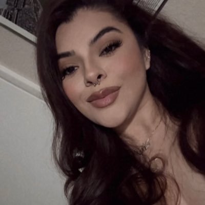 justmedeisy's profile picture. 