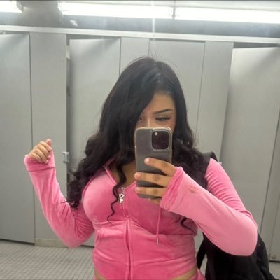 shegotabigbutt's profile picture. only acc