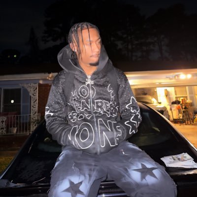 daonlygame's profile picture. 🩸🗡Ima trill ass 💯nigga 🤷🏽‍♂️🤫Who stack his💸💰and LOVES HIMSELF be chillin and loves anime😍🤤🥶YES IMA FULL TOP😏onlyfans https://t.co/Pkcgi8x6sd