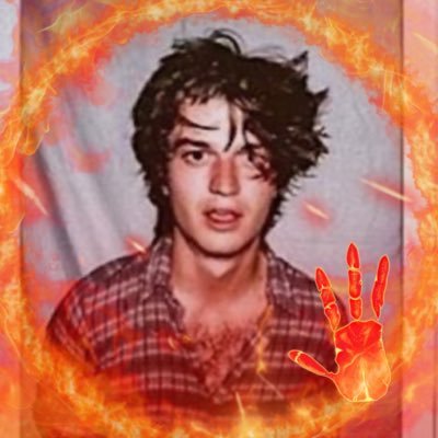 neykirii's profile picture. 𓂋 🪽the way of water has no beginning and no end ᨳ