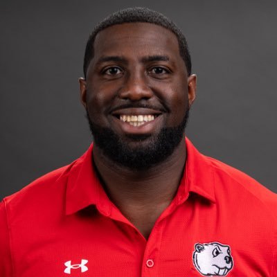 Coach_D_Mac's profile picture. Defensive Line Coach @MSUBeaversFB 🦫🟥⬜️ Mendocino JC - University of Hawaii Alum ⚔️ 🌴, Former CFL LB/DE @goelks