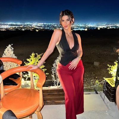 Victori61279402's profile picture. I am an outgoing, eccentric, and humorous lady who enjoys making others laugh . ❤️😊🥰💋