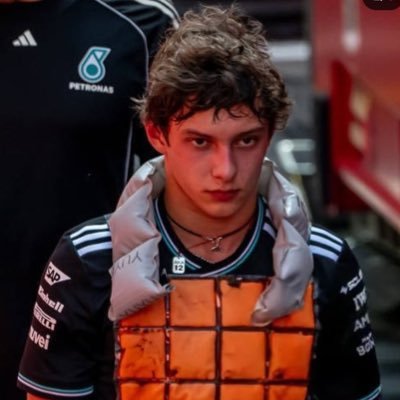 kimishousetour's profile picture. 🪄🏎️ | lando wdc kimi roty ✩‧₊˚ | KA12 LN4 OP81 | 🏒acc: @leonshousetour