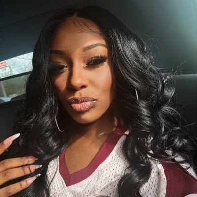 onlyhermosaaa's profile picture. ig: @ onlyhermosa | Don’t follow me, I’m lost too