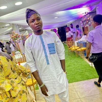 Joeltoluwanimi's profile picture. I make family♥ with @Arsenal••••• ★ #TeamAFATW #COYG #JOEL