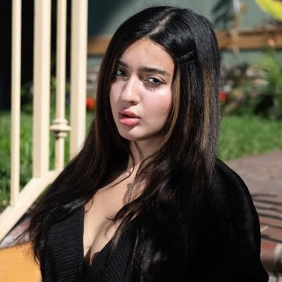 dounia's profile picture. top two not two