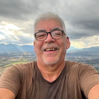 SesedeIsaac's profile picture. Don't ask me for money I'll blook you