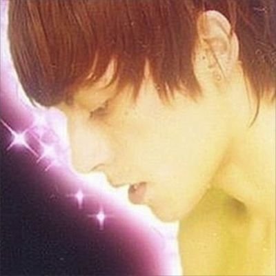 estrojanja's profile picture. the pink one