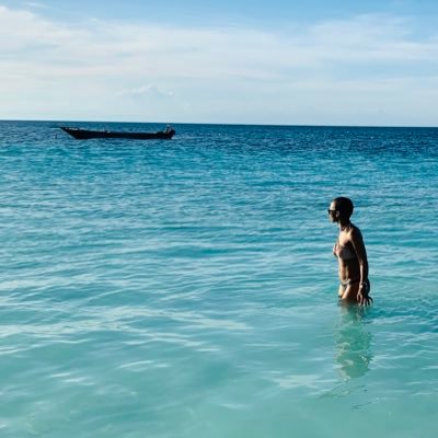 TumiZwane18's profile picture. Beautifully Human With a Sunny Disposition, Beguiling ❤️All Hail King Lizo👦🏽❤💪🏾♐️ 🧜🏽‍♀️( ˘˘̯)😊*Disclaimer: Tweets, views, Twitter brain farts are my own.