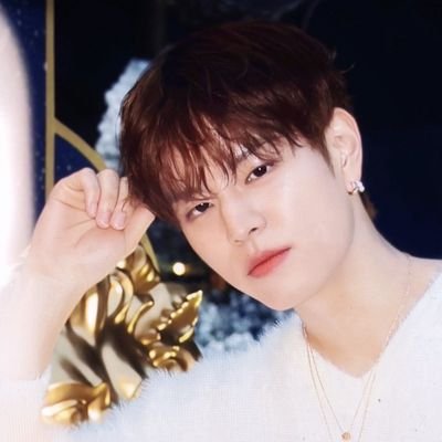 sfeung's profile picture. ⚘️ .. klo gw kesurupan hubungi @conrfuse