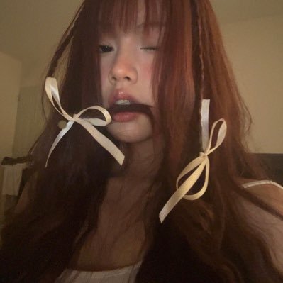 gyaruexz's profile picture. locked down