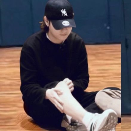 _RoqueStephanie's profile picture. ♡ 041325 - Saw Jhope 🇵🇭 • 97 Liner • Army Since 2017 • Rapline Bias • SUGA IS MY ULTIMATE PRIORITY • @Bts_Twt Cutie ♡