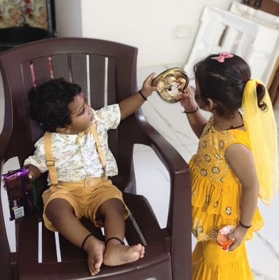 alfabravoche's profile picture. Learning. Growing. Evolving.
The journey matters more than the noise.

देशभक्त
मेरा देश सबसे बेस्ट