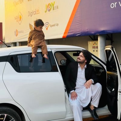 ayankhan6613853's profile picture. 