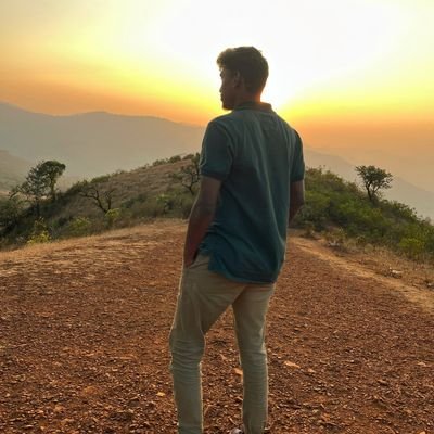 honeyoutside377's profile picture. 