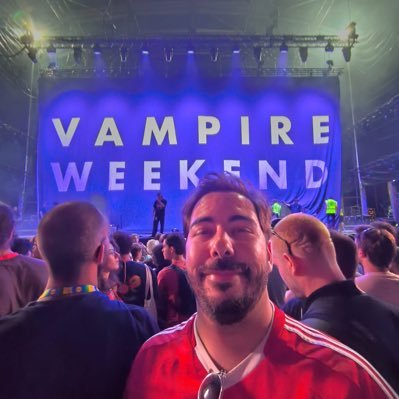 elemento_jmrp's profile picture. •Liverpool• fundador @ynwaportugal• shankly spirit• socialista • republicano , 🧒 🎧🎬📚🤽‍♂️☕️✈️