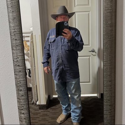 jameslawrenbet's profile picture. philanthropist