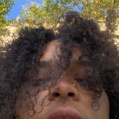 Kes_adilla's profile picture. Socaholic - Rétro Zouk https://t.co/JihcC5MYIc