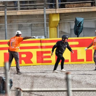 pelut66's profile picture. El rock a todo volumen. Enamorado de mis hijos. Oficial de la RFEdA DC CD JDA OD, toqué en un circuito un casco y todo cambió.  @carandgas #Motorsport