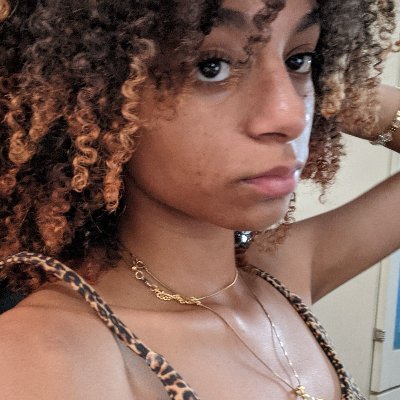 ventosoprantes's profile picture. perdoe-a
porque ela não sabe o que faz