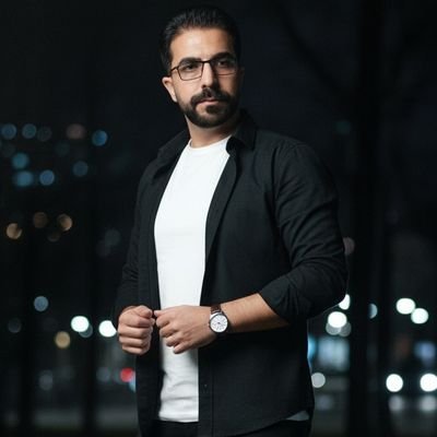 Morybadakhlagh's profile picture. جایی میان منطق حسابداری و مزخرفات ذهنی، من ایستاده‌ام 🧩💰

https://t.co/o3xGZMR7cD