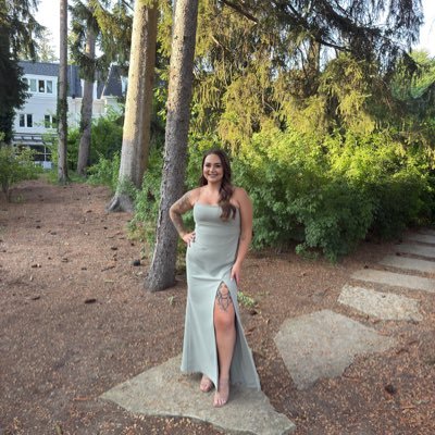 jaydgarcia's profile picture. eclectic music junkie binging on coffee 36,000 ft in the air