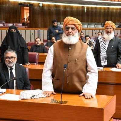 Shahzadkha23579's profile picture. 