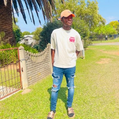 sboneloEegghy's profile picture. 