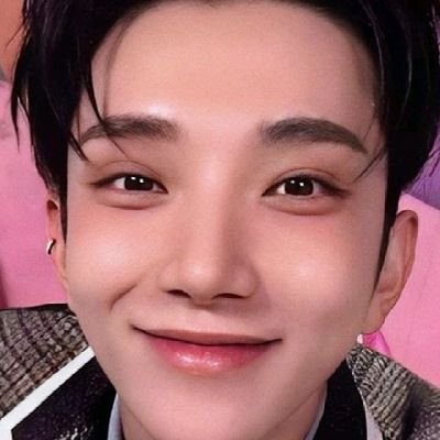 thvkimaee's profile picture. 