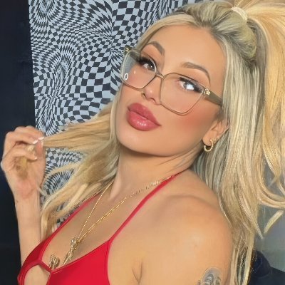 hellcatblondie's profile picture. greatest snowbunny of all time. queen of bnwo. owner of bnwo house https://t.co/AEFxbJ7VLy ( top 0.18% free onlyfans)