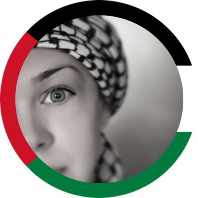 jordsjailacc's profile picture. 🙅🏻‍♀️ ☘️ she/her 👩🏻‍💻 #freepalestine 🇵🇸 ‘ Is Béarla é nach ea, le blas aisteach ..’