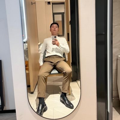 MrHSdeshijie17's profile picture. 看心情玩奴和发推  甚至不玩奴了