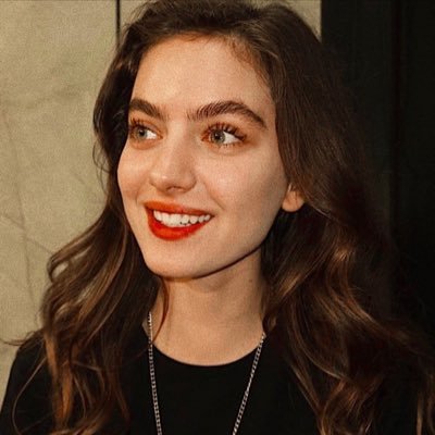 ylesineite0's profile picture. 