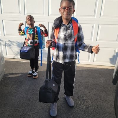 Temiliciouss's profile picture. I feel moré where i tagent! Face elsewhere🌳Faith is her confidence #TobaTelé Sj SBC🥤0'13 iota!