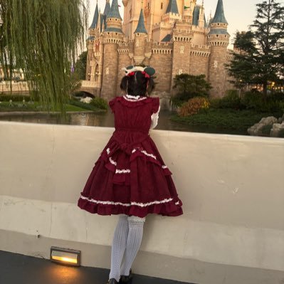 U_Ryeeet0's profile picture. 20↑ らいとです。山梨⇔関西 垢作り直しました ロリィタ用 初めましての方も見覚えある方も、らいとって呼んでね🥃🍫  ネイルチップ始めました  アイプリ🔰 🎣🛹🎣 V系 ｵﾀｸ #GattinoFelice