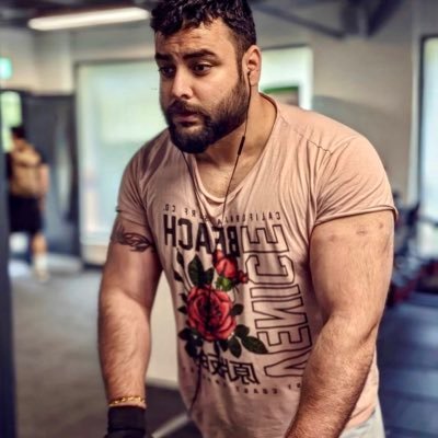 MeruOnX's profile picture. 