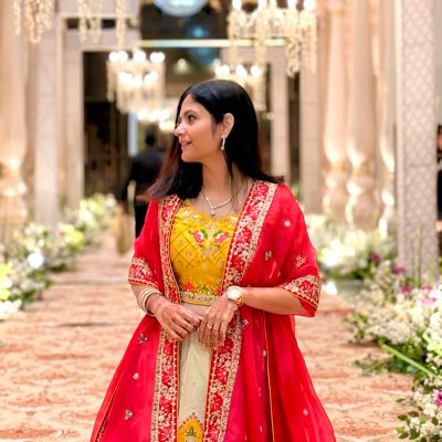 Harshita511's profile picture. As a small cringe account, I feel I post random stuff and people are stupid who follow me!