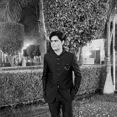 yadavsumit_10's profile picture. कृष्ण सदा सहायते। SOCIALIST 🇮🇳