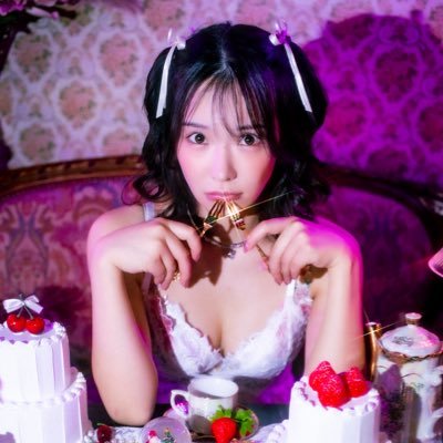 osuzu_chan1022's profile picture. 7/18 情報解禁、7/22 S1デビュー！12/27空けといてね♡ 【目標】フォロワー2万人！ꧦ𐅁𐀸𐋠𛰙᭜𖫴𖫰𖫱𖫳𖫲𖫲𖫳𖫴𖫰𖫱꛰ﯩᩝ︪᭜𖫴𖫰𖫱𖫳𖫲𖫲𖫳𖫴𖫰𖫱꛰ީᩝ𛰚 ❤︎サブ垢▶︎@suzu_pon_sub んぽちゃむと映画とゲームが大好きです♡