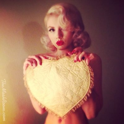 turcosgf's profile picture. Solemnity 🤍