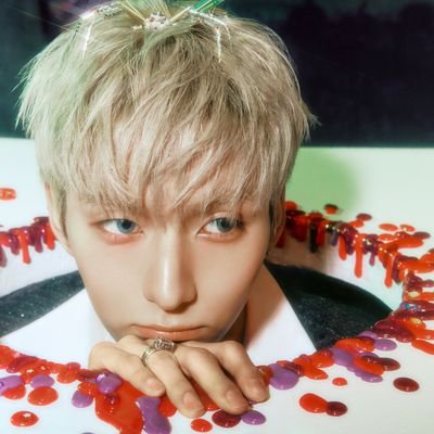 cuntieode's profile picture. the kids these days only want to talk about oh seungmin