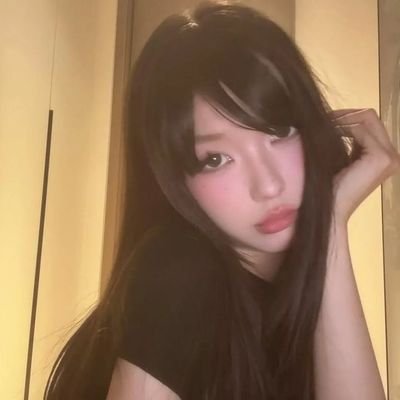 NaihPzzz62528's profile picture. 